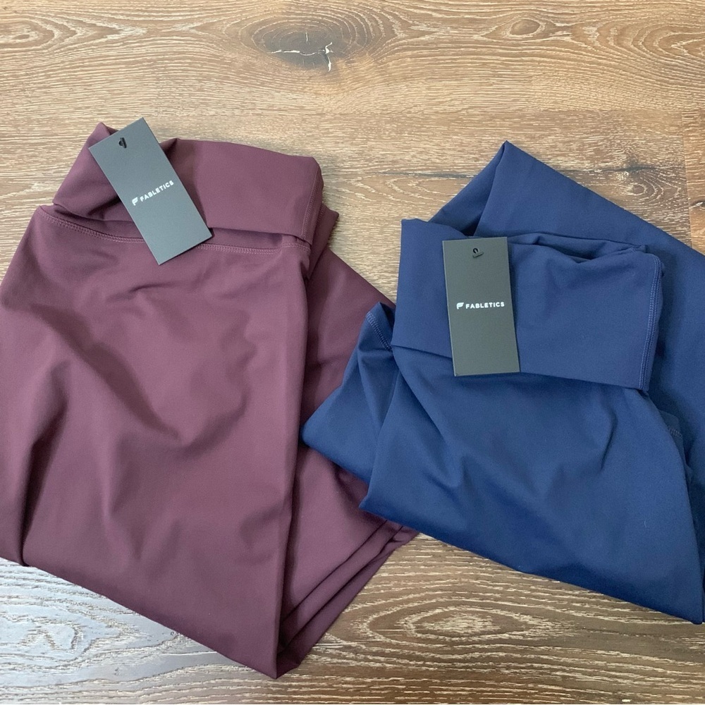 Fabletics womens lot of 2 fold over straight leg pants 1X NWT